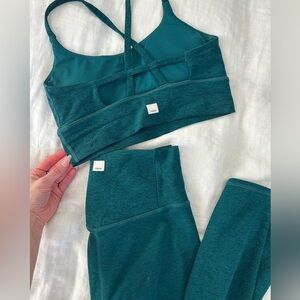 Vuori Deep Teal Women's Activewear Set